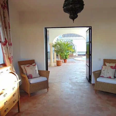 Вилла Casa Michael - El Paraiso, Marbella