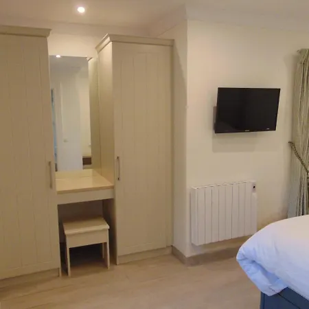 Casa Michael - El Paraiso, Marbella *