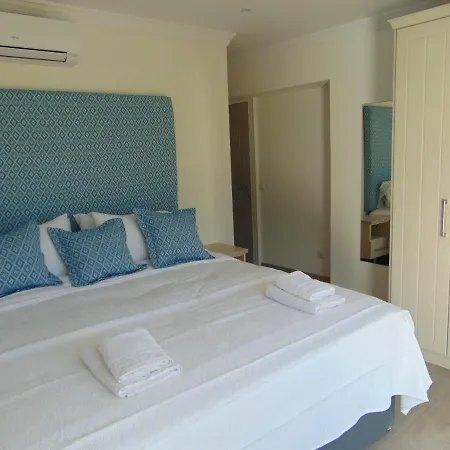 Casa Michael - El Paraiso, Marbella *