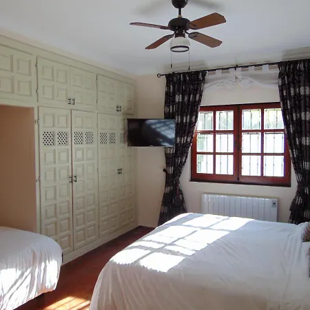 Casa Michael - El Paraiso, Marbella إِستيبونا