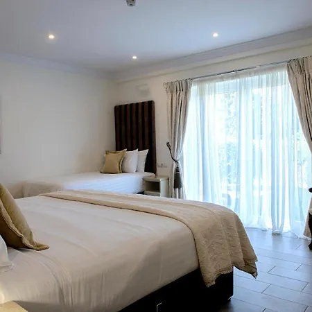 Вилла Casa Michael - El Paraiso, Marbella *