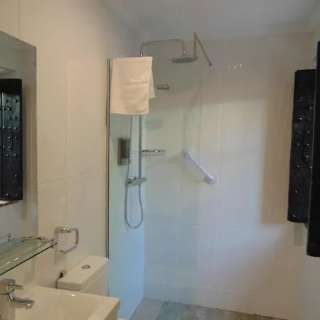 Вилла Casa Michael - El Paraiso, Marbella Эстепона