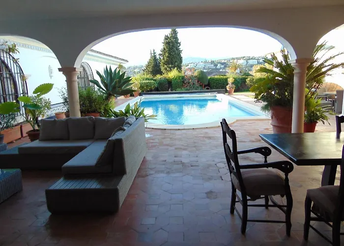 Casa Michael - El Paraiso, Marbella Villa