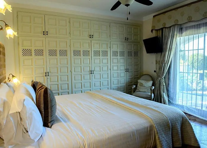 Villa Casa Michael - El Paraiso, Marbella