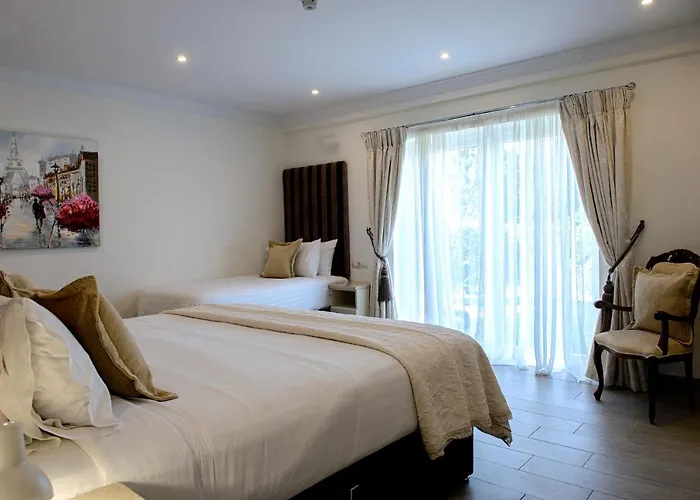 Villa Casa Michael - El Paraiso, Marbella *