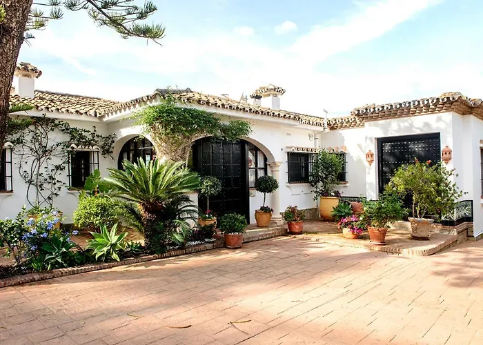 Casa Michael - El Paraiso, Marbella Estepona