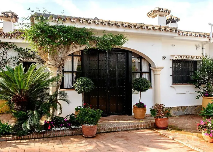 Casa Michael - El Paraiso, Marbella Villa *