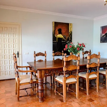 فيلة Casa Michael - El Paraiso, Marbella إِستيبونا