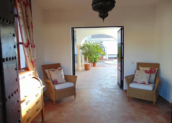 Villa Casa Michael - El Paraiso, Marbella