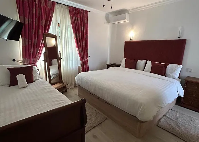 Casa Michael - El Paraiso, Marbella Villa *